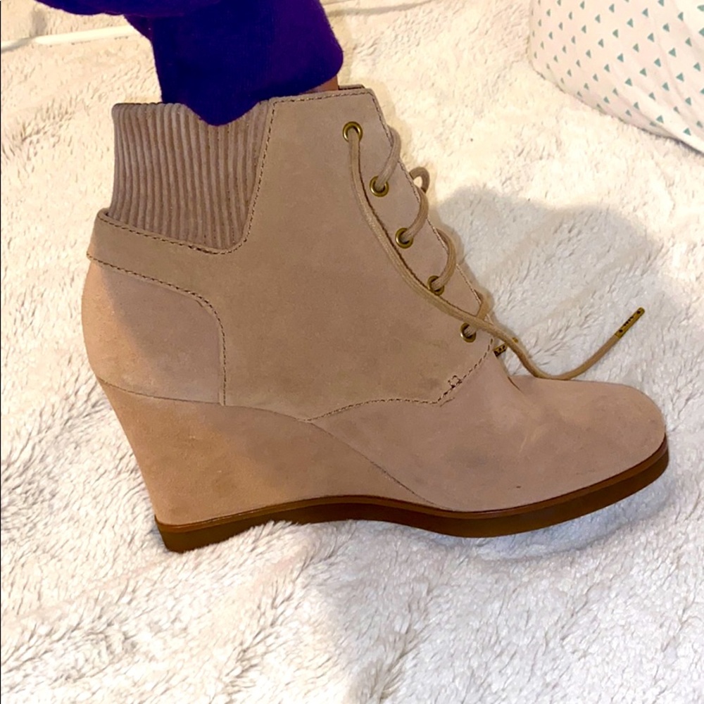 Shoes - Picture 3 of 3